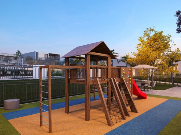 00044_0217_02 - FELICE - PLAYGROUND - EF